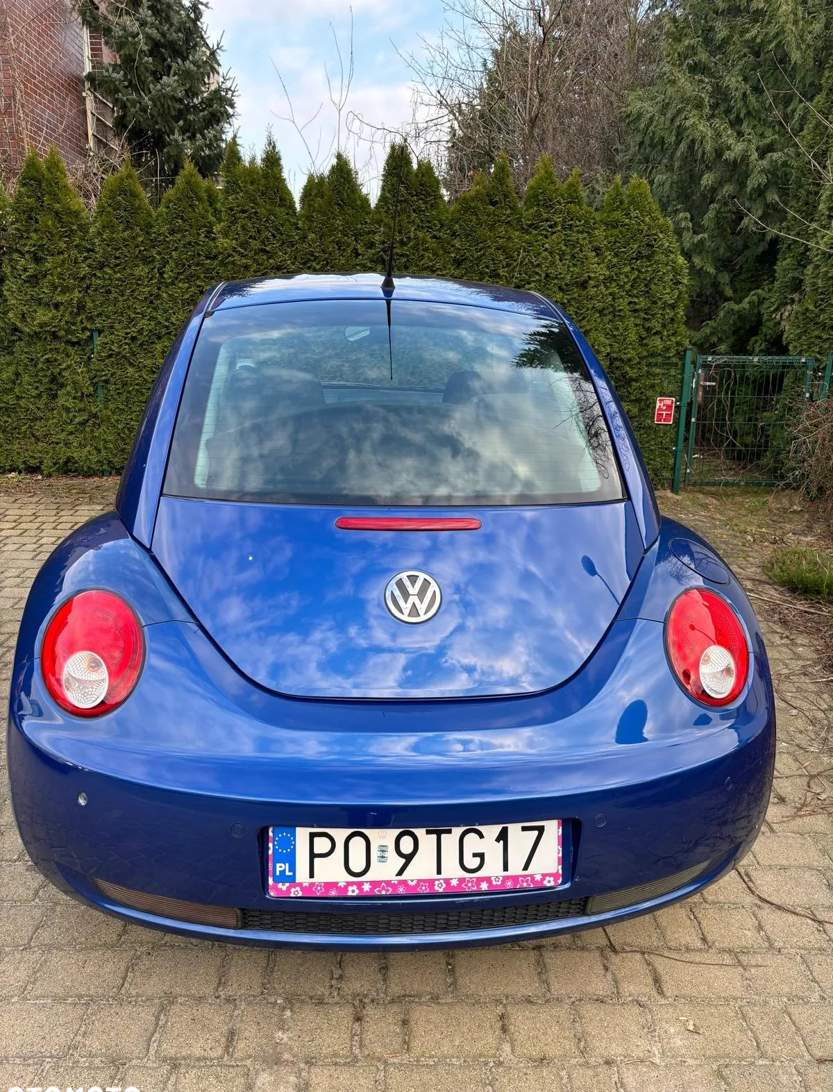 Volkswagen New Beetle cena 19900 przebieg: 178965, rok produkcji 2010 z Poznań małe 154